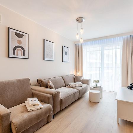 Laba Kolobrzeg Apartamenty Kasprowicza 20C Parking Basen Fitness Bawialnia W Cenie, Parkplatz Schwimmbad Fitness Spielzimmer Im Preis Exterior photo